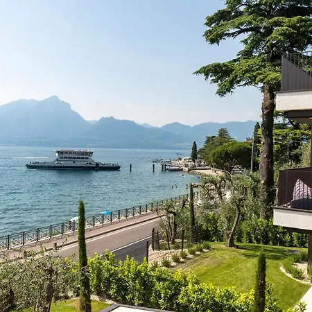 Salvatorehomes - Luxurious Dreamview Waterfront In With Pool - Casa Azura - A 5 Star Luxury Collection At Garda Apartmán