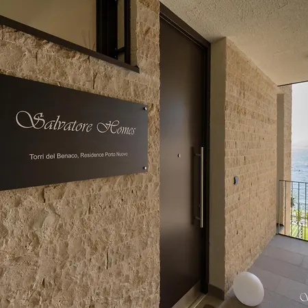 Salvatorehomes - Luxurious Dreamview Waterfront In With Pool - Casa Azura - A 5 Star Luxury Collection At Garda